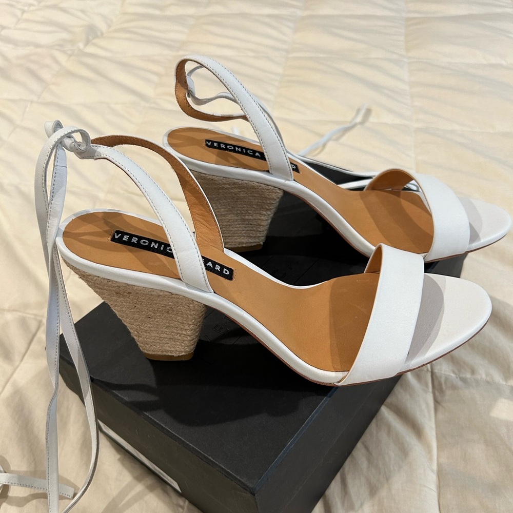 Brand new white Veronica Beard espadrilles size 10